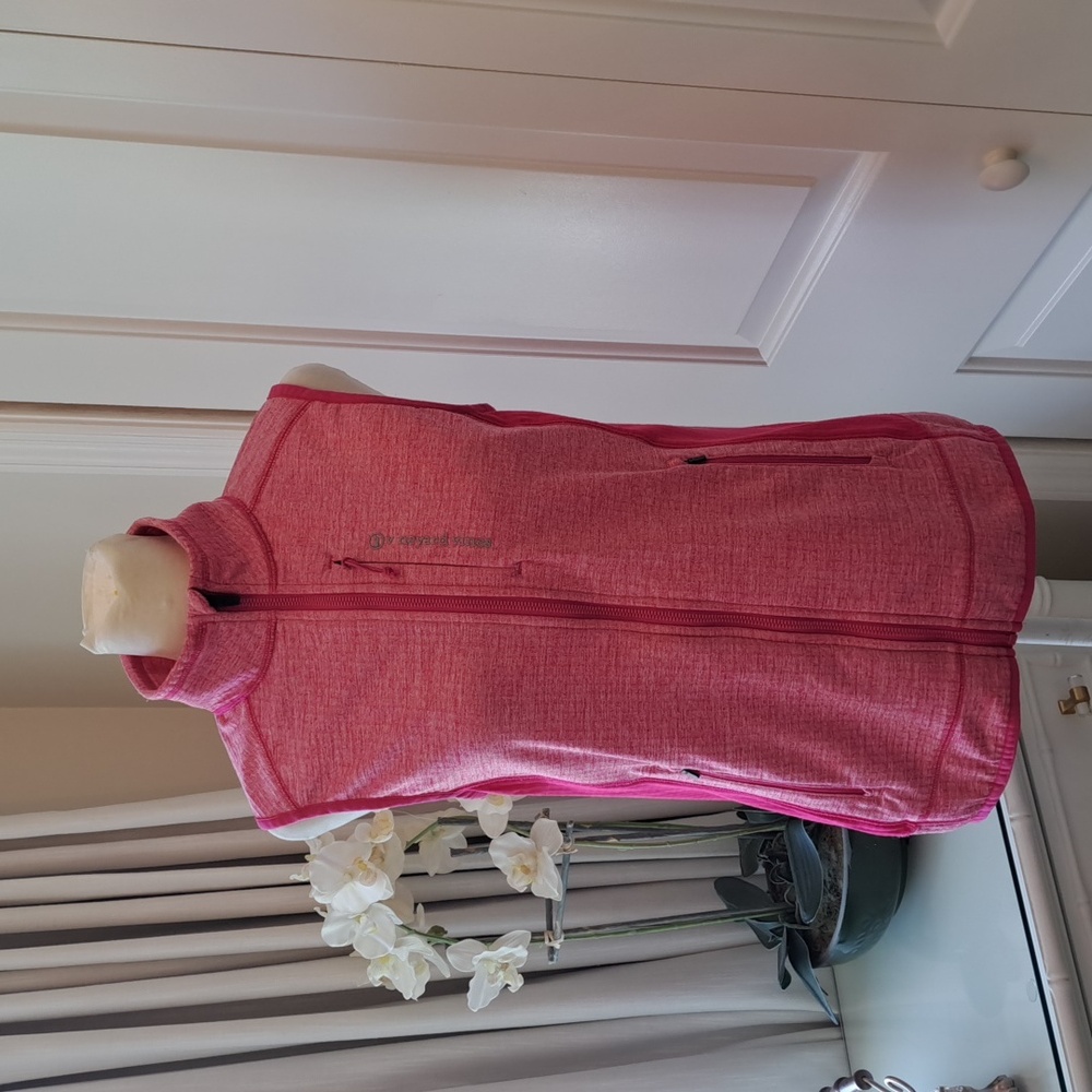 Vineyard Vines Womens  Fairwind Performance Golf/Athletic/Casual‎ Vest Pink XS